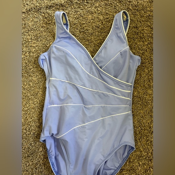 Miraclesuit 8 Swimsuit One Piece Blue Striped Womens Shelf Bra New $158 - Picture 3 of 6